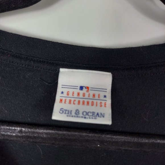 5TH & OCEAN/GENUINE MLB MERCHANDISE Size small - Picture 3 of 9